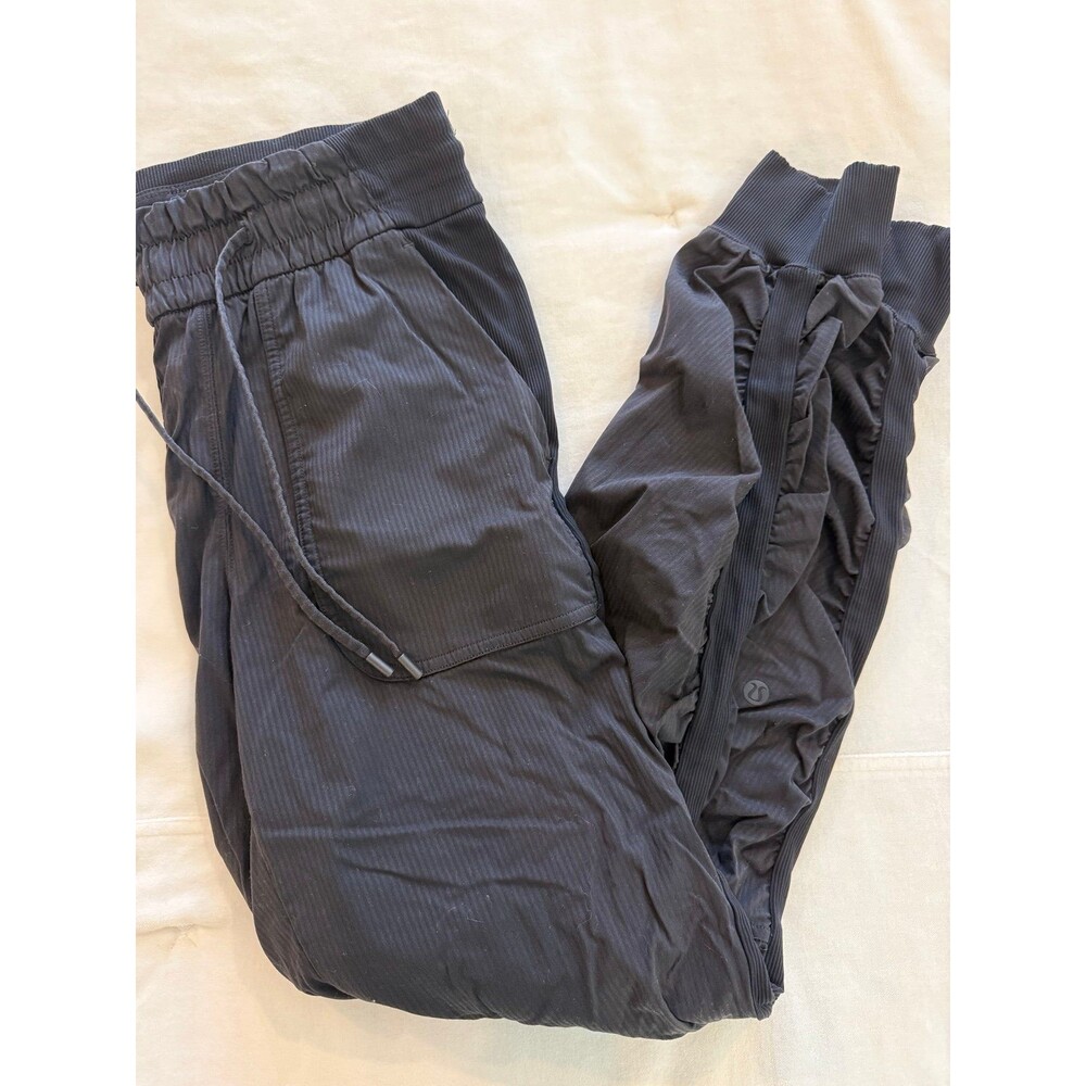 Lululemon Beyond the Studio Jogger Black Size 4